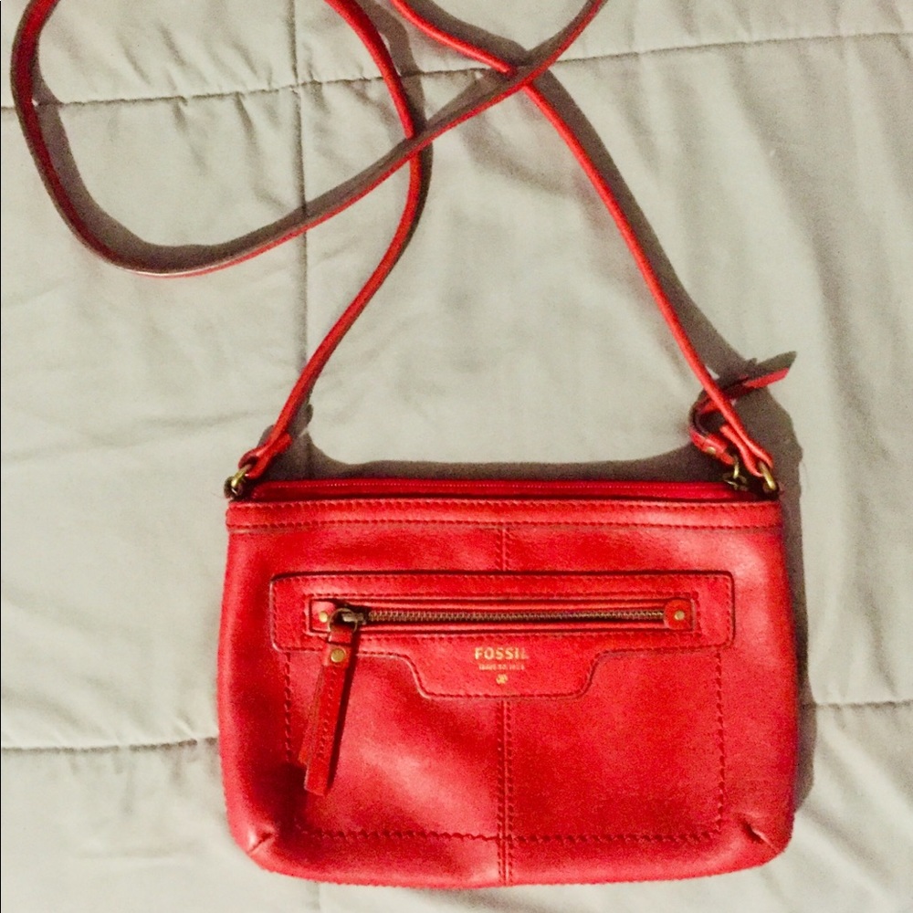 Red fossil medium bag